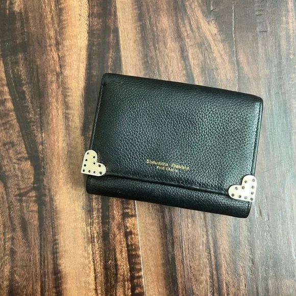 Samantha Thavasa Black Compact Wallet - Picture 1 of 7